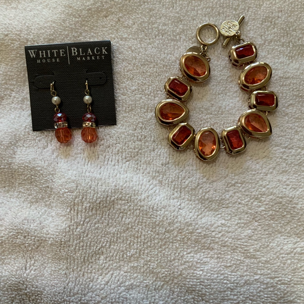 Whbm Bracelet WMatching Earrings Gold Plated Salmon Colored Stones 15$